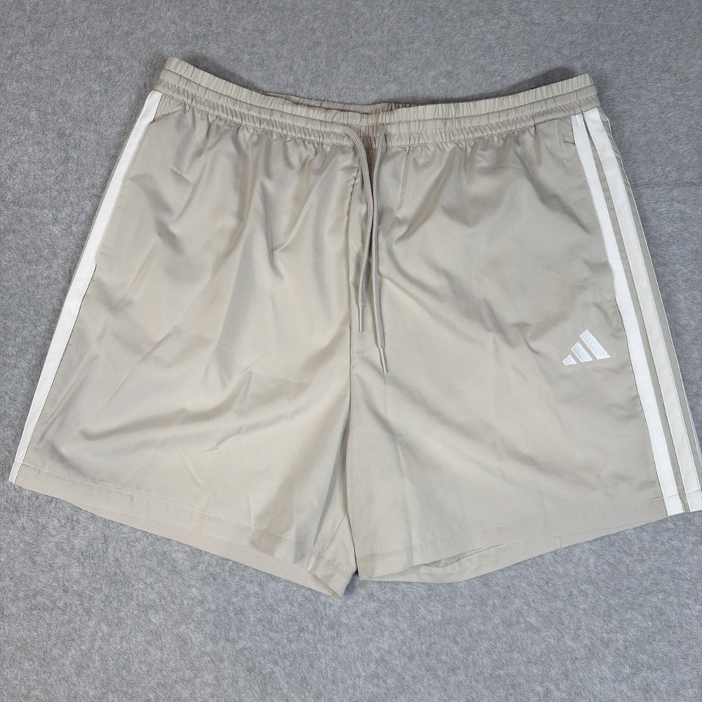 Adidas Shorts Mens 2XL Sandstone/White Logo 5" Mid Rise Performance NEW